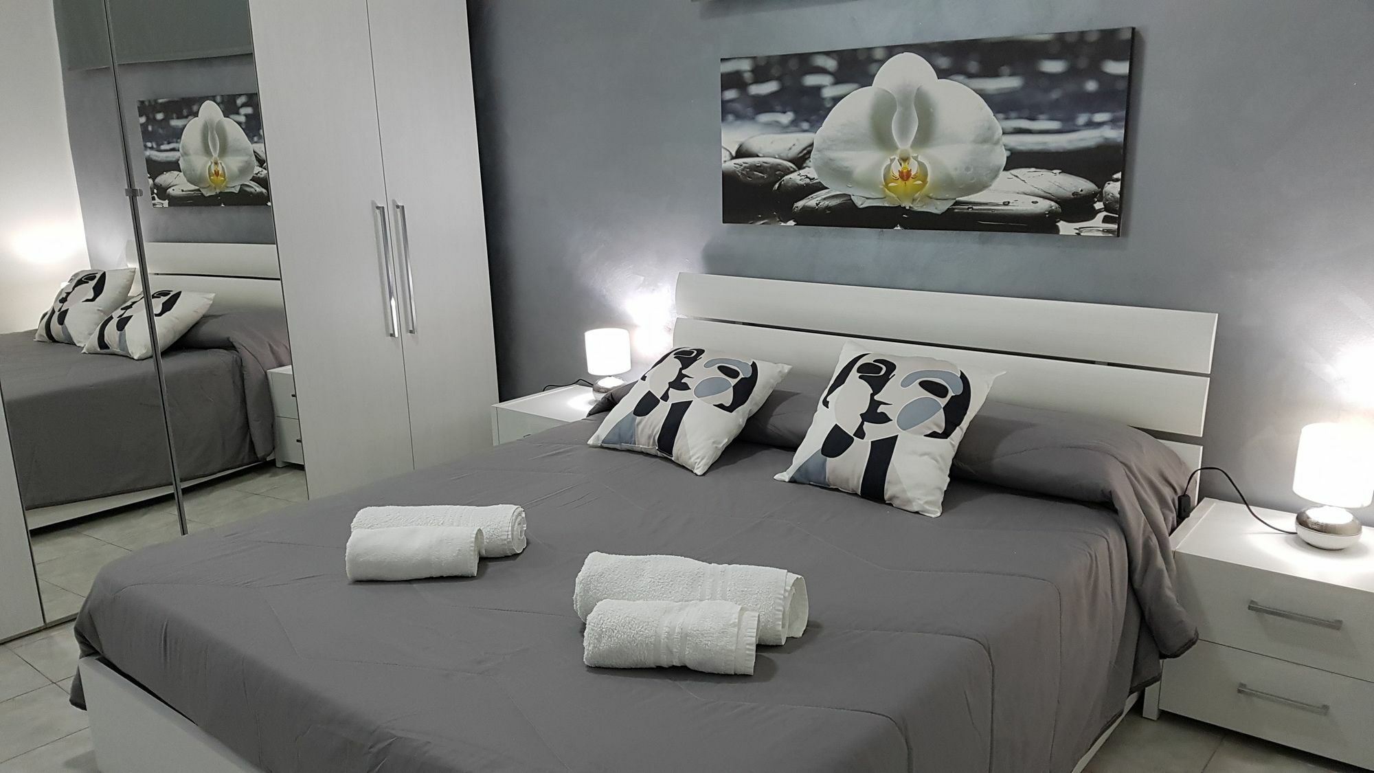 Ch Exclusive Apartments Cefalu Luaran gambar